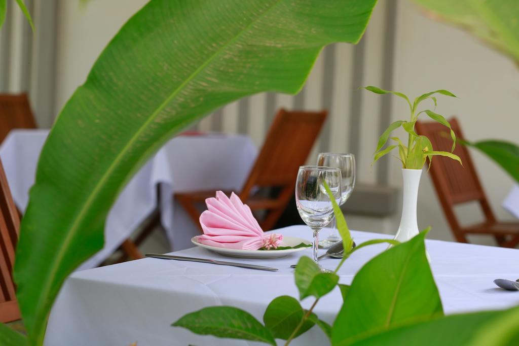Golden Siem Reap Hotel Buitenkant foto