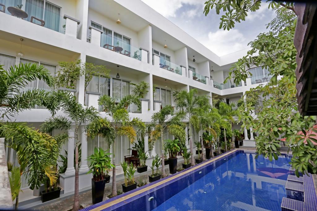 Golden Siem Reap Hotel Buitenkant foto