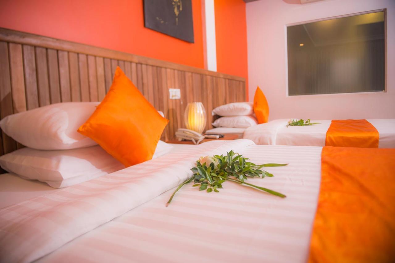 Golden Siem Reap Hotel Buitenkant foto