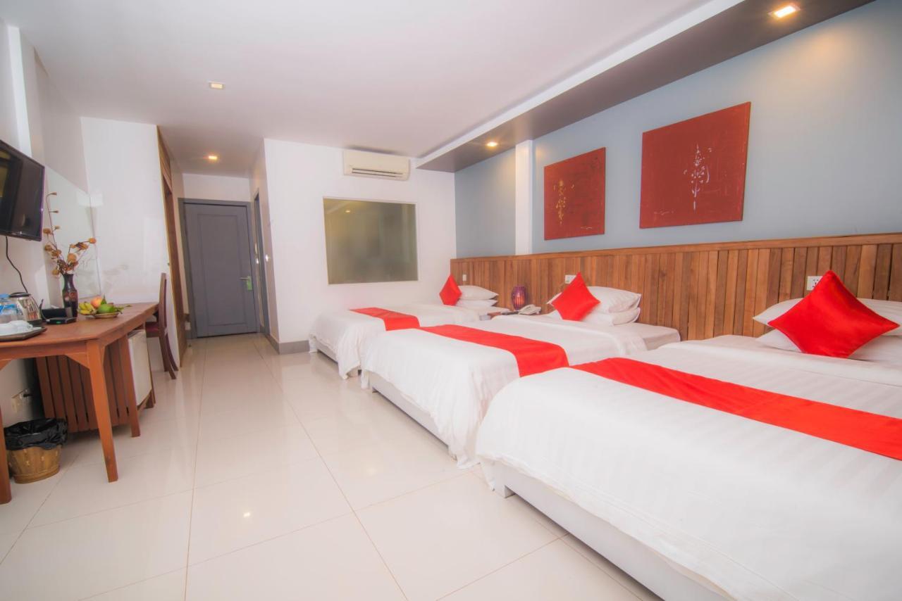 Golden Siem Reap Hotel Buitenkant foto